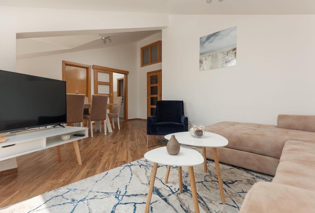 View Apartment *